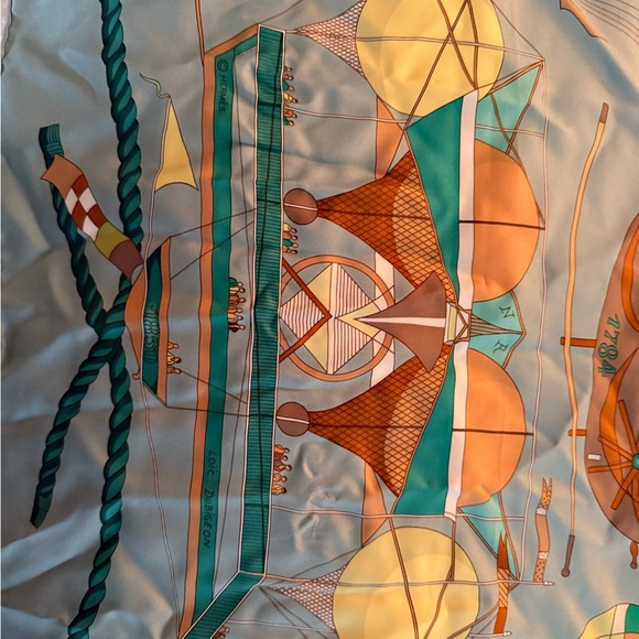 Hermes Silk Scarf
At the heart of Life Colorful Hot Air Balloon - Picture 6 of 10